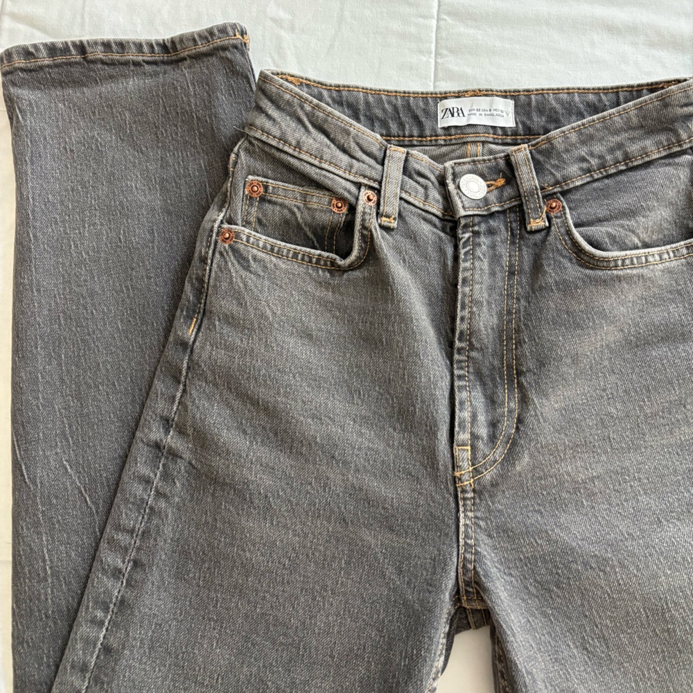 Zara Women Gray Straight-leg Jeans